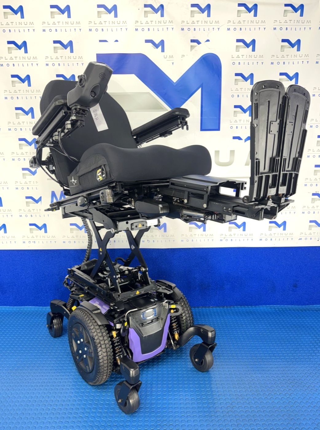 PRIDE QUANTUM EDGE 3 STRETTO 6 MPH ELECTRIC Rise, Tilt, Legs  POWERCHAIR 4066