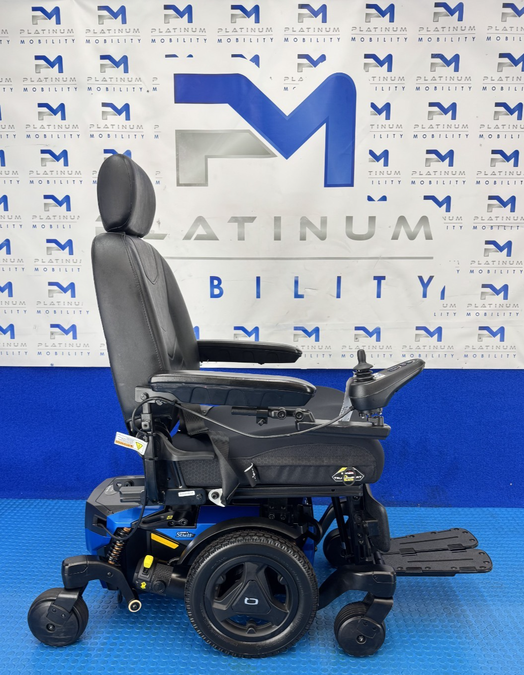 Quantum Edge 3 Stretto Powerchair – 6mph Electric Wheelchair Narrow 1248