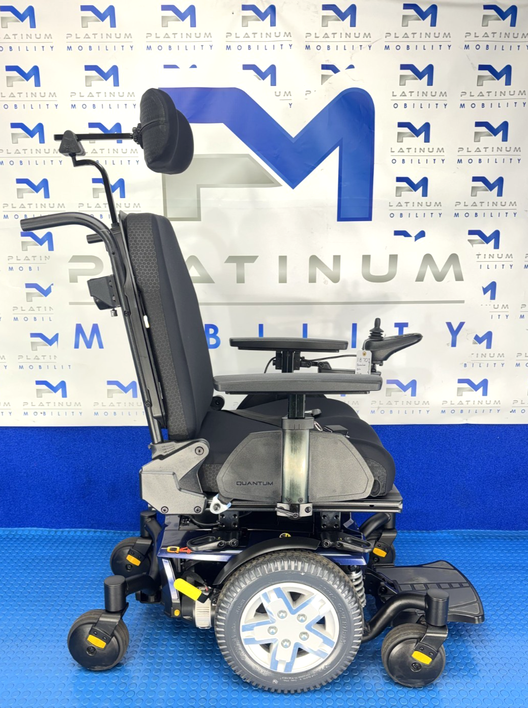 PRIDE QUANTUM Q4 MWD 4MPH ELECTRIC MOBILITY POWERCHAIR 1870