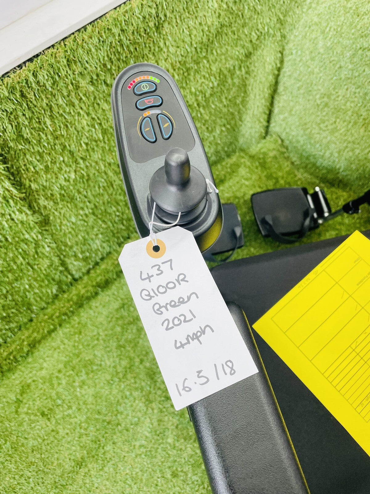 Powerchair Quickie Q100R Compact Indoor Outdoor Sunrise Medical Comfy Mid Wheel