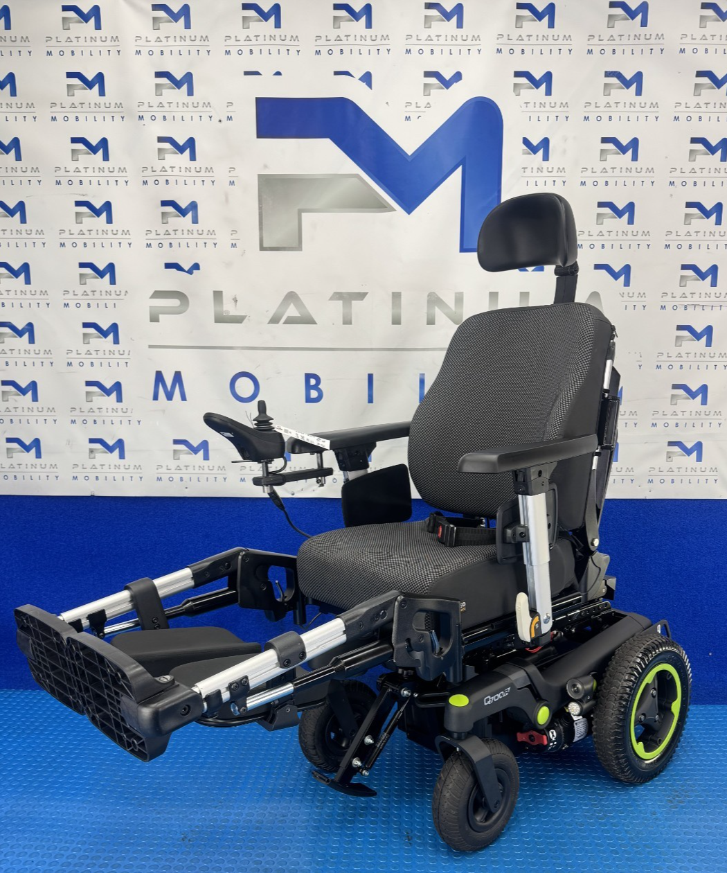 Sunrise Q700R Electric Powerchair Rise, Tilt, Recline, Electric Legs 6mph 2496