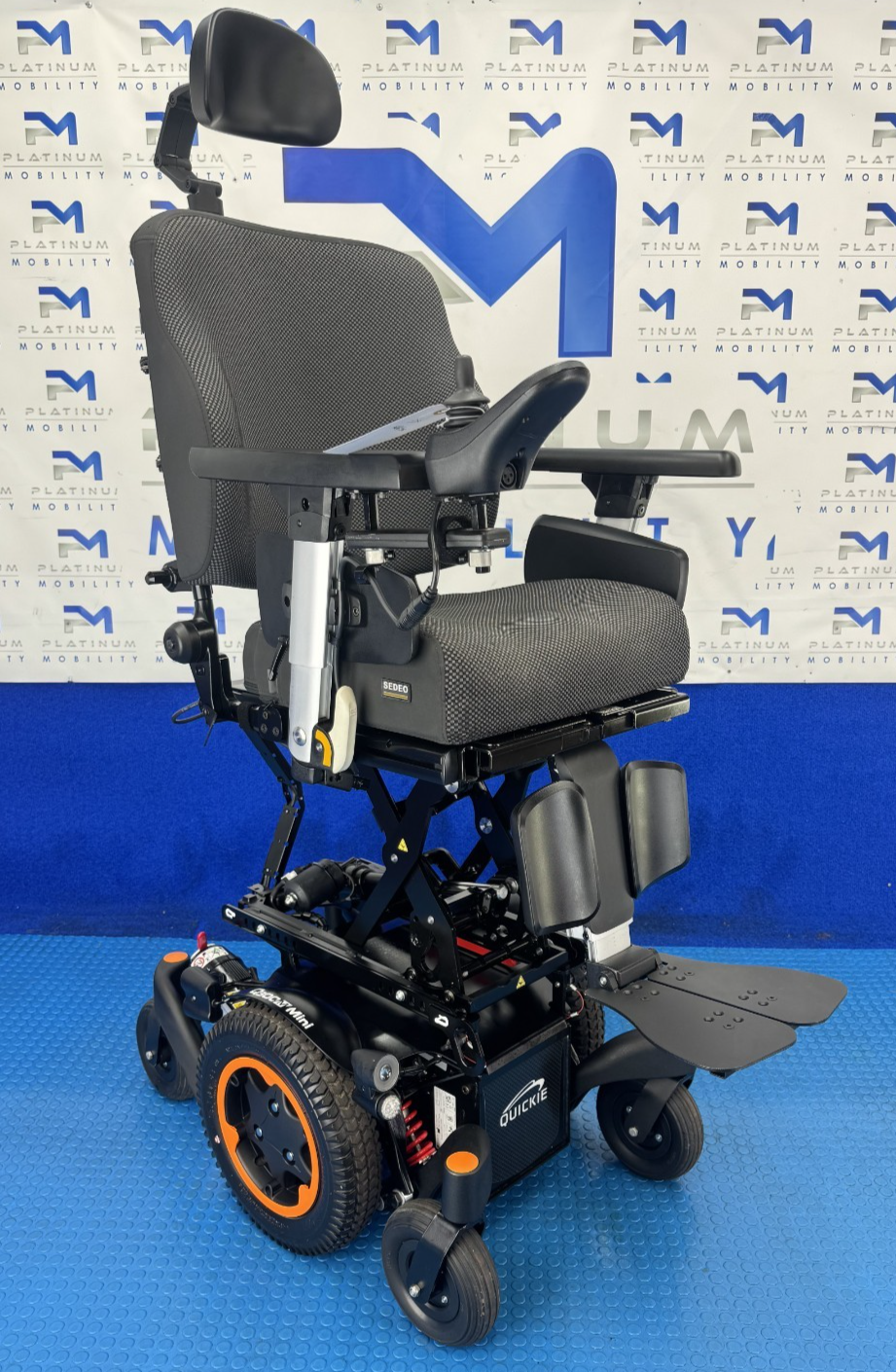 Sunrise Quickie Q300M Powerchair 6 mph Riser, Tilt Electric Wheelchair 2370