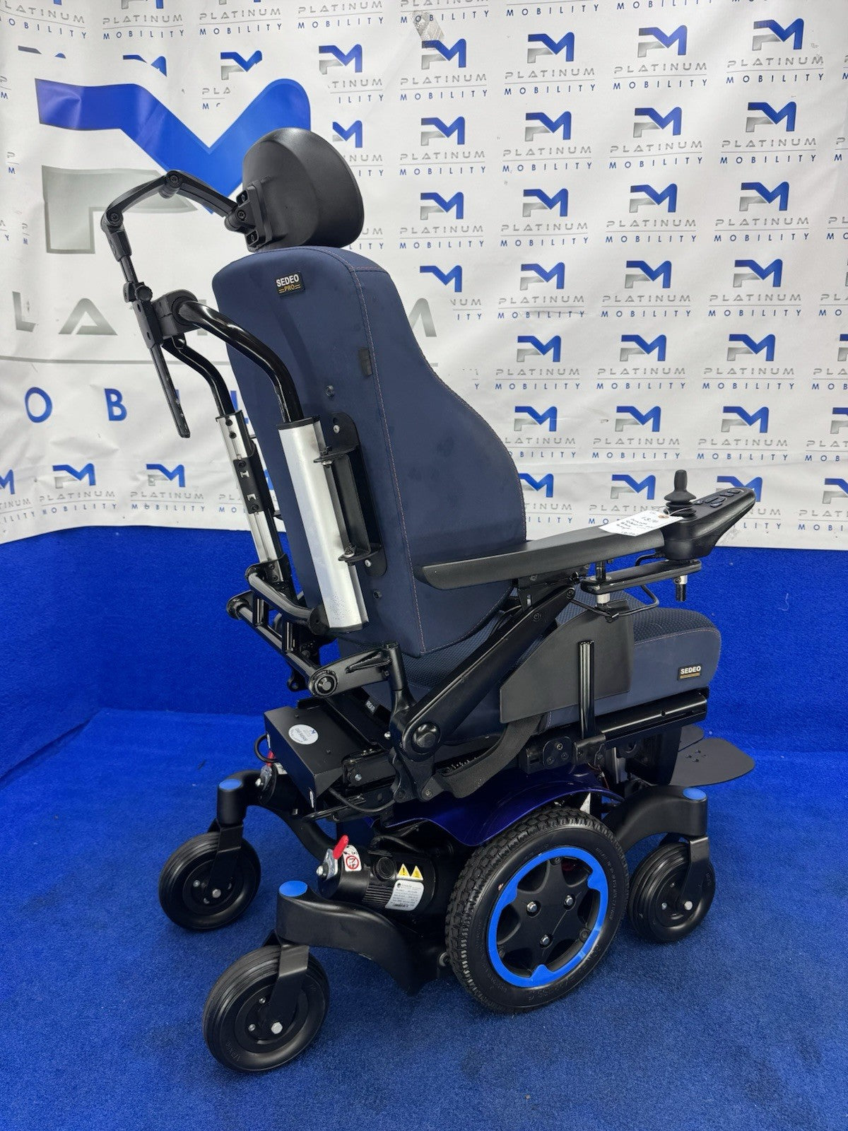 Quickie Q300 M Mini Powerchair 4 mph Riser Electric Wheelchair by Sunrise (1374)