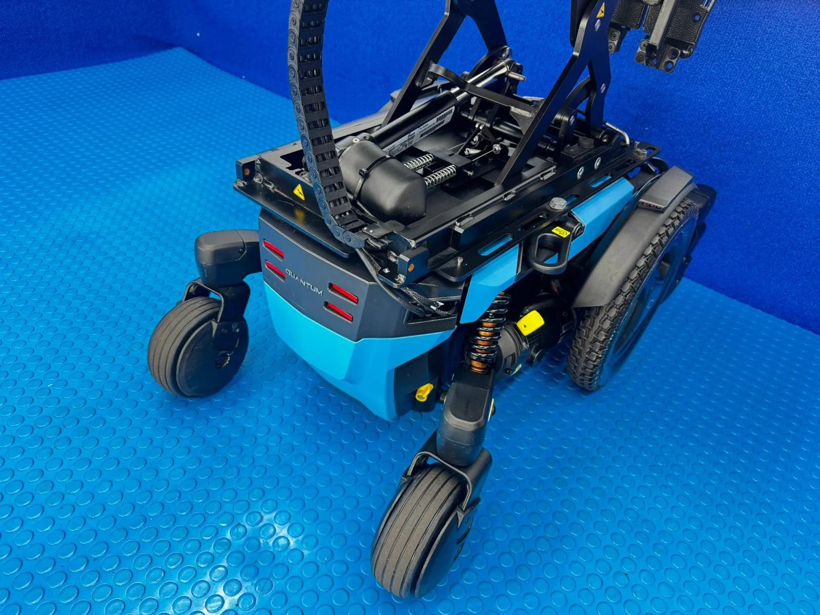 Quantum Edge 3 Stretto Powerchair – 4mph Narrow Electric Wheelchair (1837)