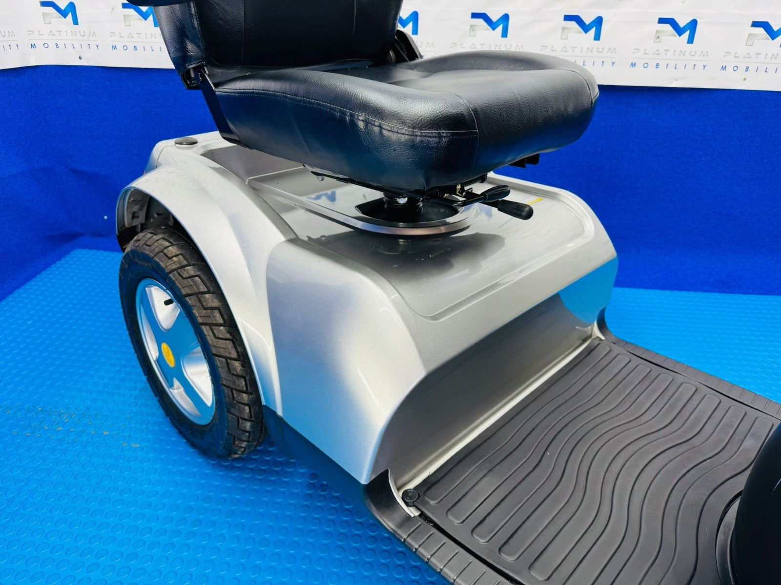 TGA Breeze S3 8MPH LARGE Mobility Scooter All Terrain 1849