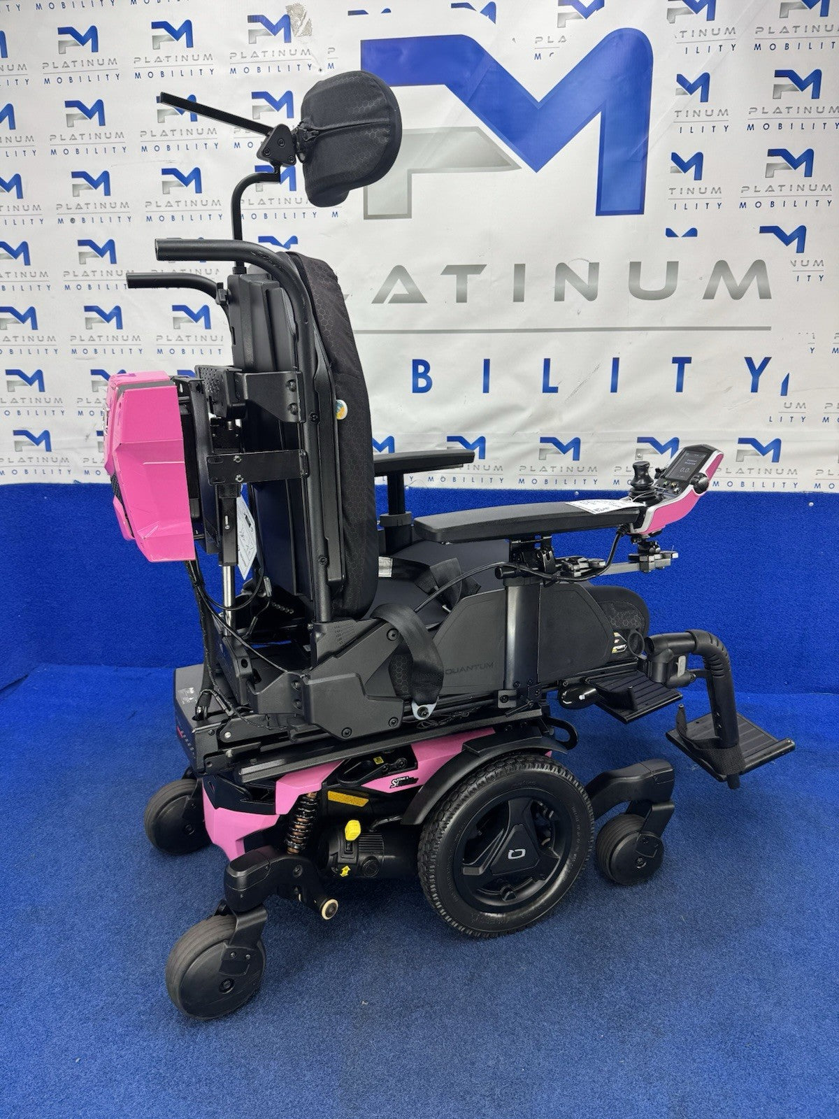 Quantum Edge 3 Stretto Powerchair – 6mph Narrow Electric Wheelchair (1614)
