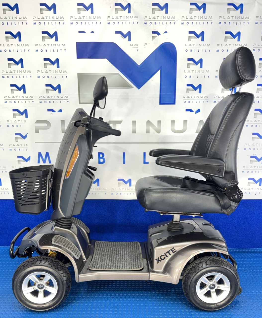 Motion Healthcare Xcite Electric Mobility Scooter New Batteries 8 mph 4115