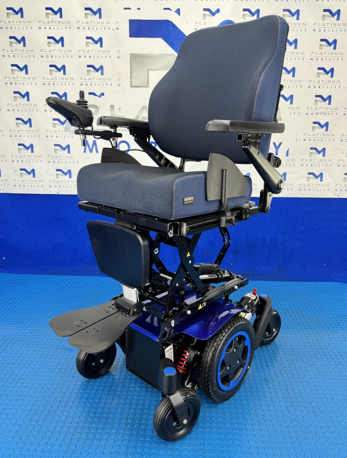 2025 SUNRISE QUICKIE Q300 MINI RISER TILT COMPACT POWERCHAIR REF 2301