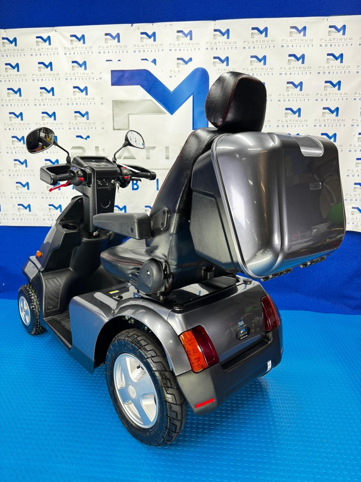 2022 TGA Breeze S4 8MPH All Terrain Mobility Scooter Stunning Condition 1895
