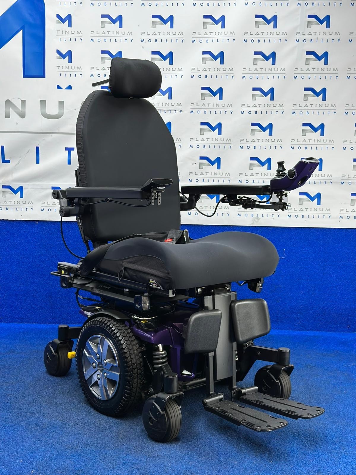 Pride Quantum Q6 Edge 2.0 i-Level Powerchair – 6mph Electric Wheelchair (1573)