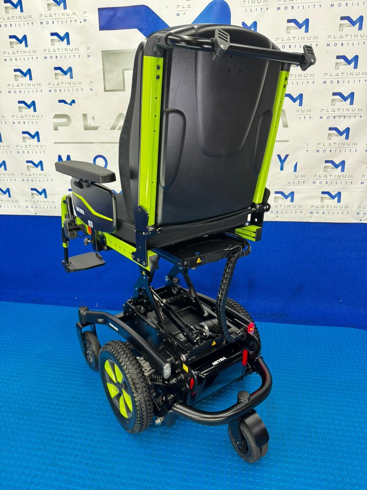 Meyra iChair Orbit Electric Lift Tilt Powerchair Rehab Ex Demo 1952