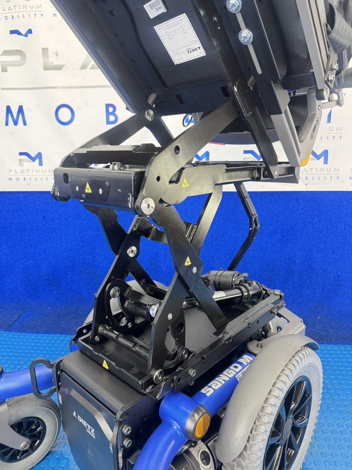 Dietz Sango Advaned M Slimline 4MPH Rise & Tilt Electric Wheelchair 2646