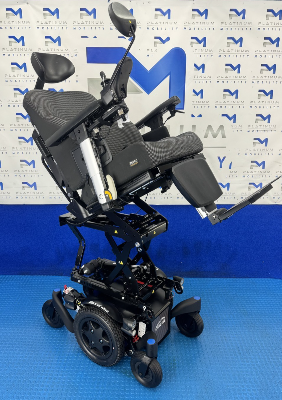 2025 Sunrise Quickie Q300M Powerchair 6 mph Riser, Tilt Electric Wheelchair 2912