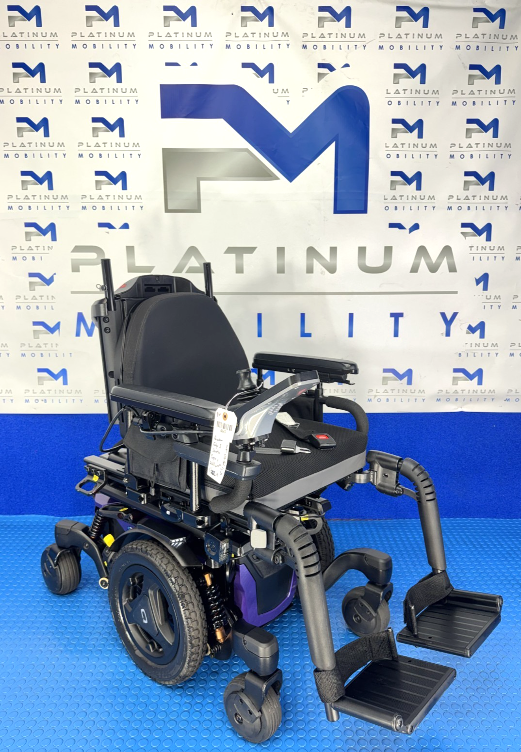 PRIDE QUANTUM EDGE 3 STRETTO 6 MPH ELECTRIC  POWERCHAIR Narrow 4047