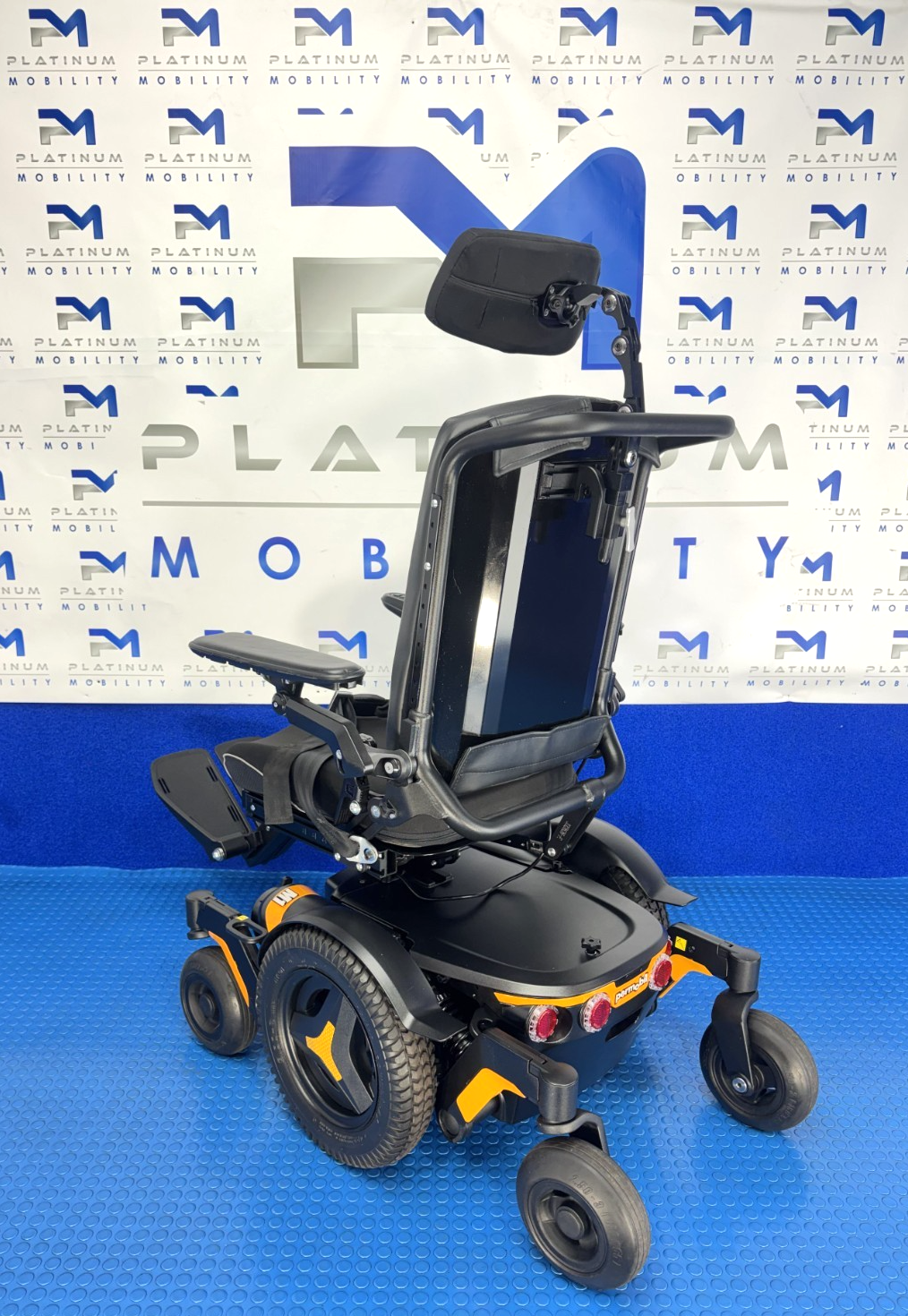 PERMOBIL M1 MWD 4 MPH ELECTRIC WHEELCHAIR POWERCHAIR MOBILITY SCOOTER 1116