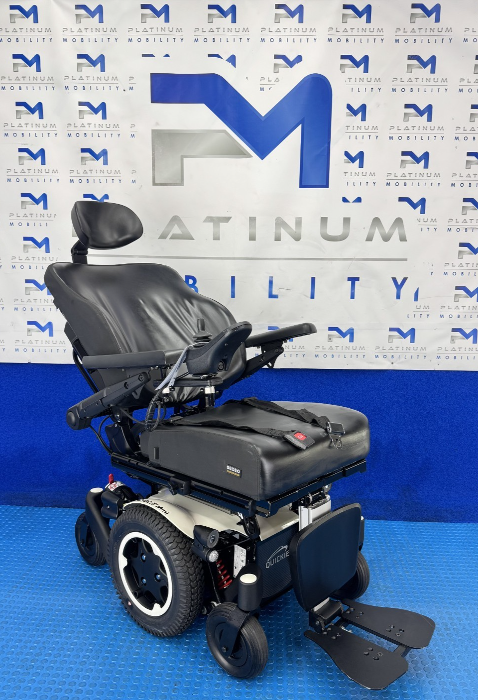 2025 SUNRISE QUICKIE Q300M 6MPH ELECTRIC RECLINE RISER TILT POWERCHAIR 2506