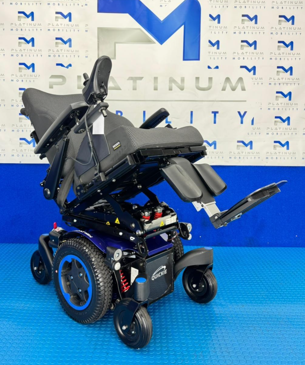 Sunrise Quickie Q300 M Mini Powerchair 6 mph Riser Electric Wheelchair 2223