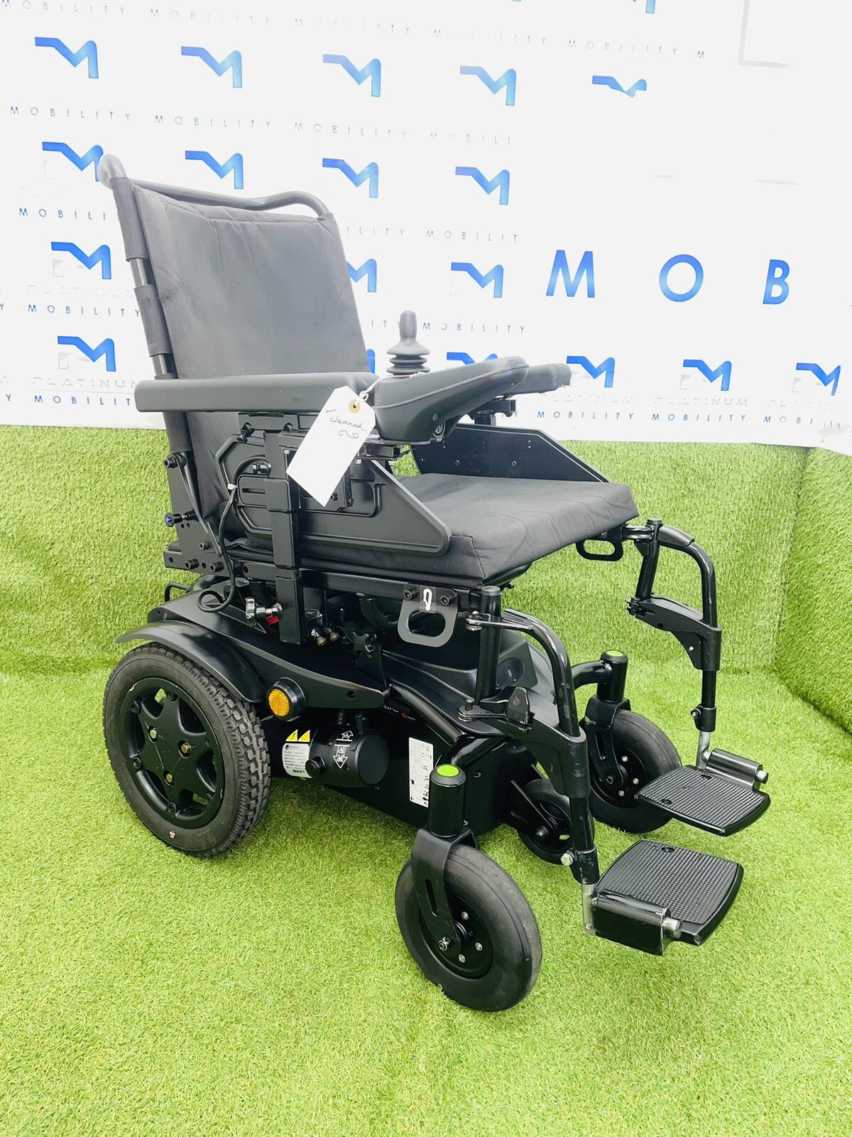 Powerchair Quickie Q100R Compact Indoor Outdoor Sunrise Medical Comfy Mid Wheel