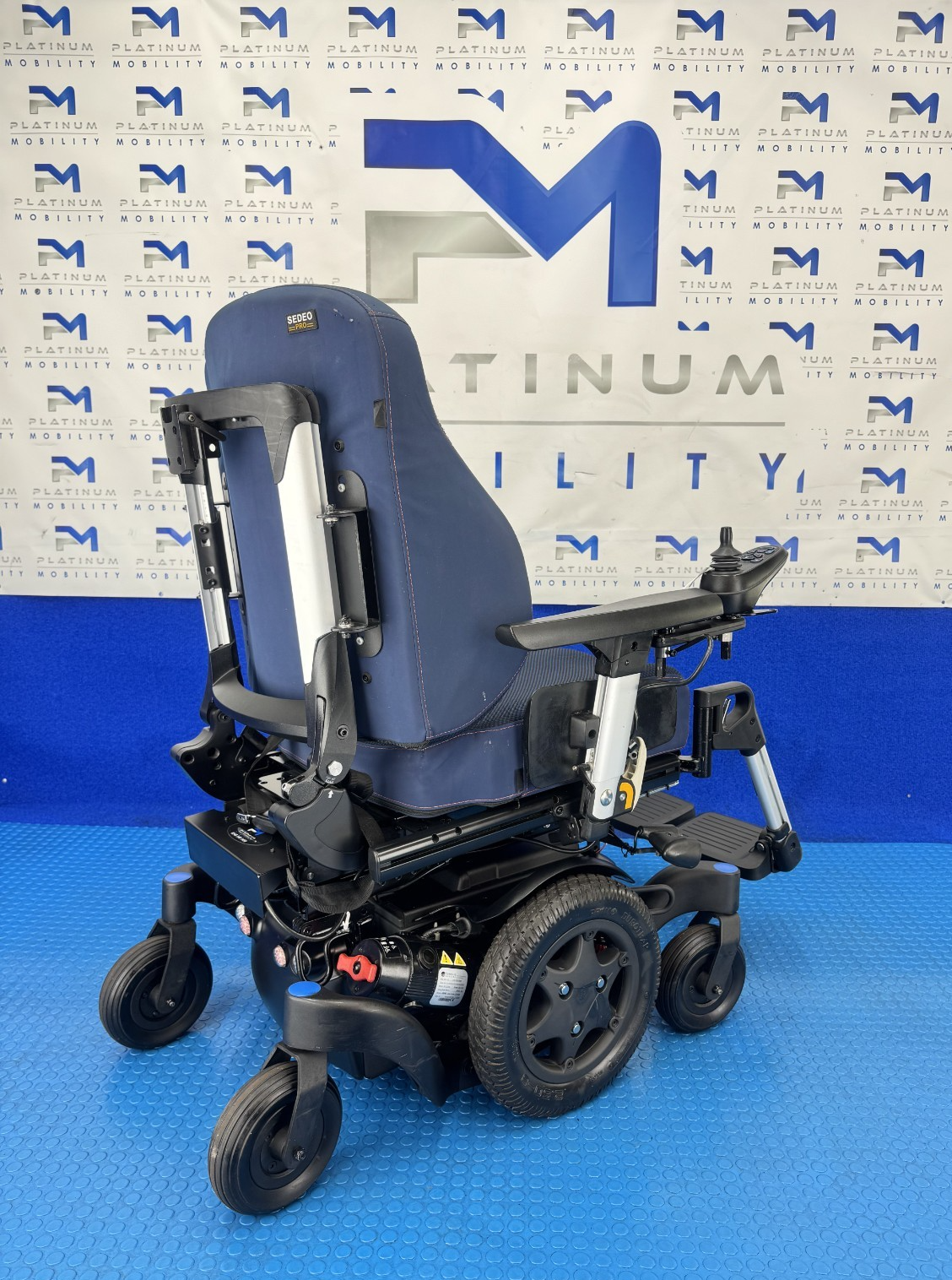 SUNRISE QUICKIE Q500M 6MPH ELECTRIC WHEELCHAIR RISER POWERCHAIR 2278