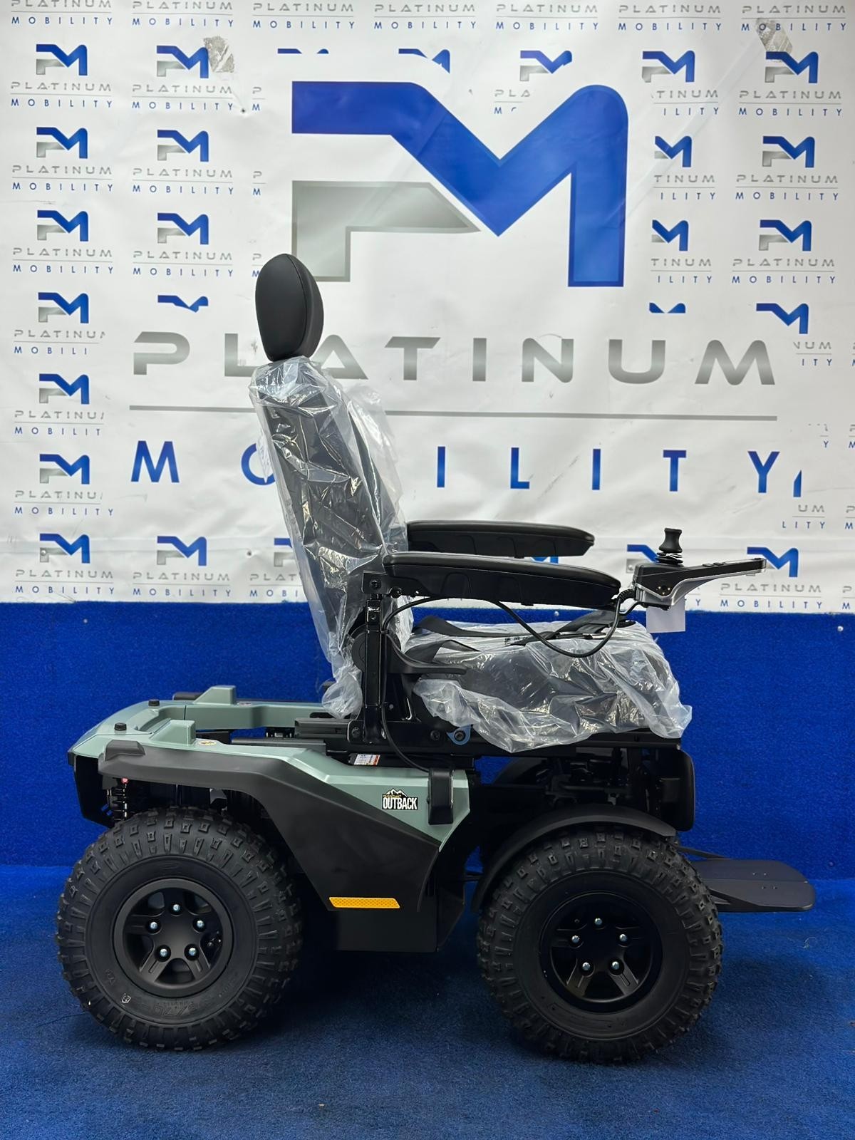 Quantum Outback All-Terrain 4x4 Electric, Power wheelchair Off Road, Heavy Duty