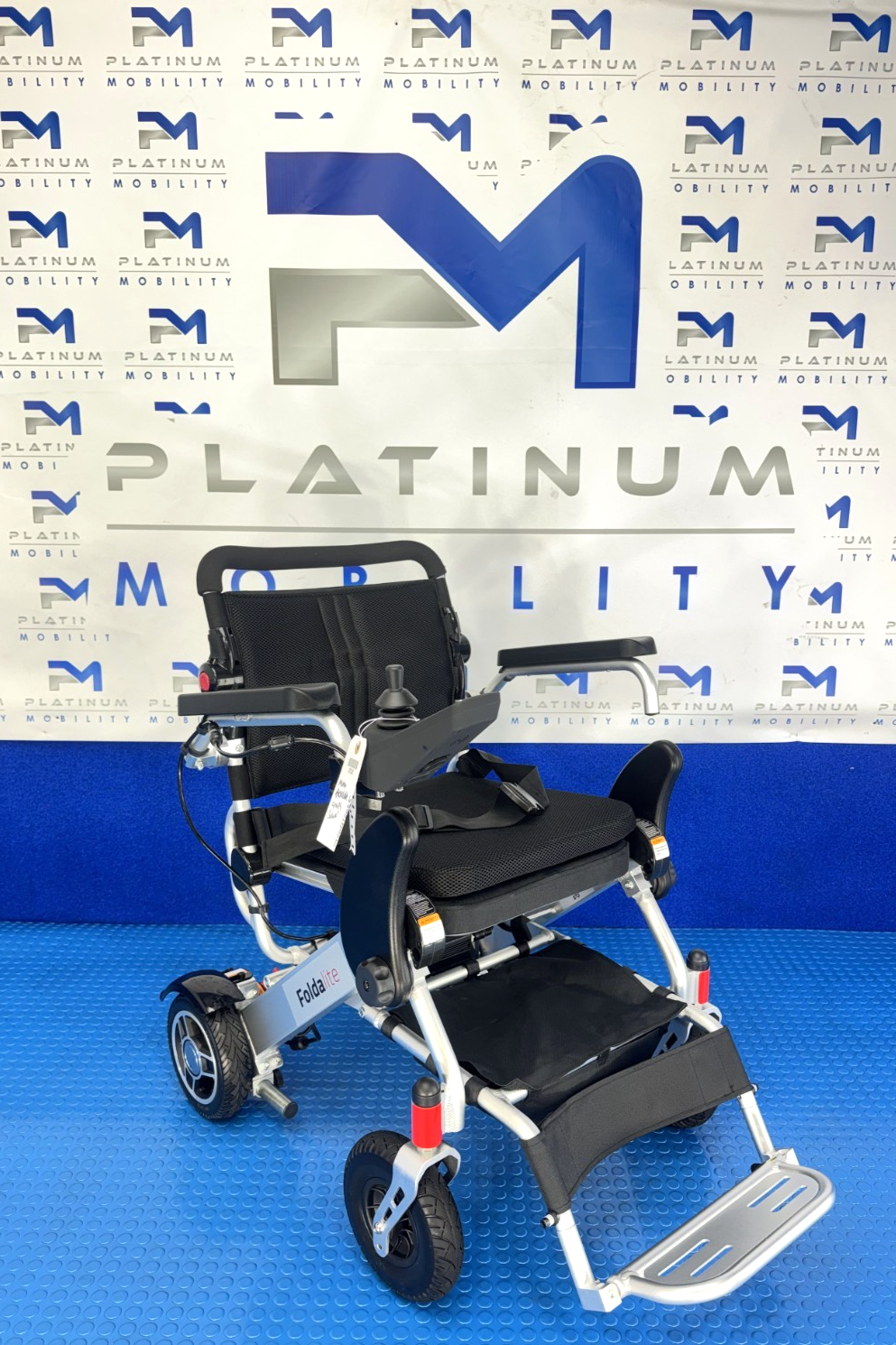 Motion Foldalite Folding Wheelchair 4Mph New Open Box 2722