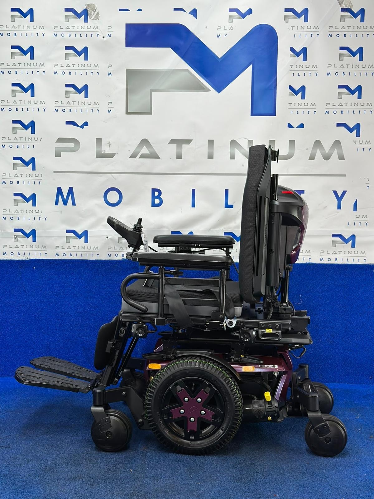 PRIDE QUANTUM EDGE 3 6 MPH ELECTRIC POWER WHEELCHAIR POWERCHAIR 1542