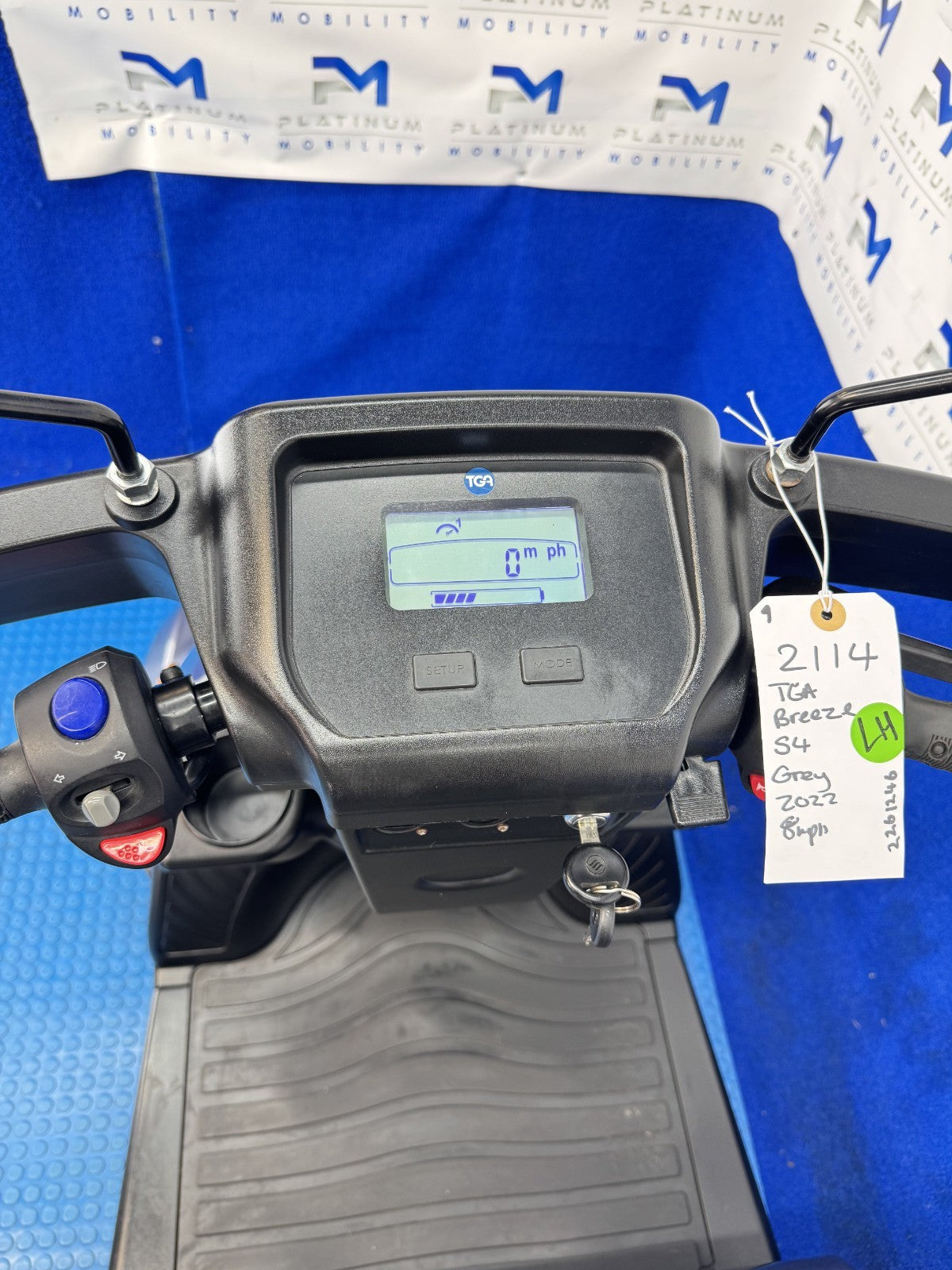 TGA Breeze S4 8MPH All Terrain Mobility Scooter Road Stunning Condition 2114