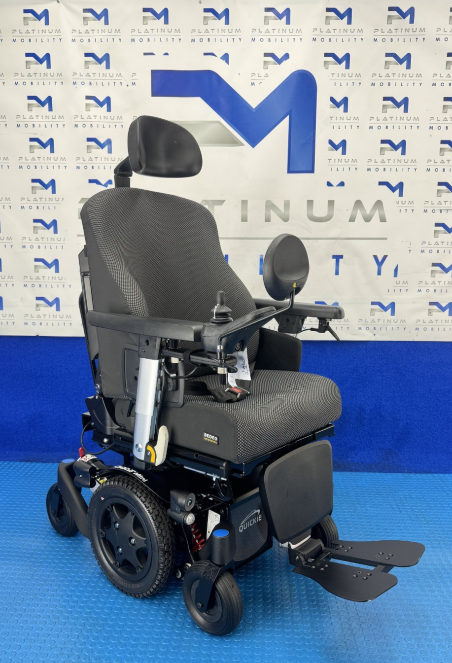 2025 Sunrise Quickie Q300M Powerchair 6 mph Riser, Tilt Electric Wheelchair 2912