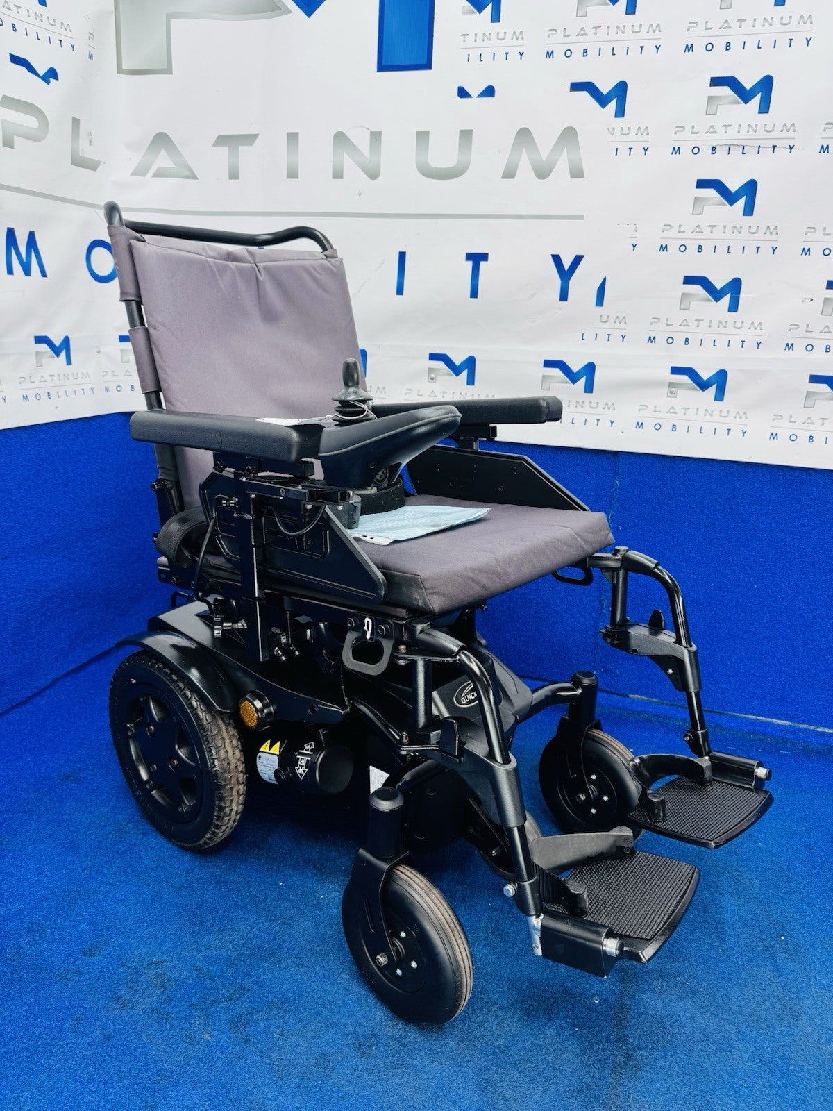 SUNRISE Quickie Q100R 4 MPH Mobility SMALL Electric Wheelchair Powerchair 1085