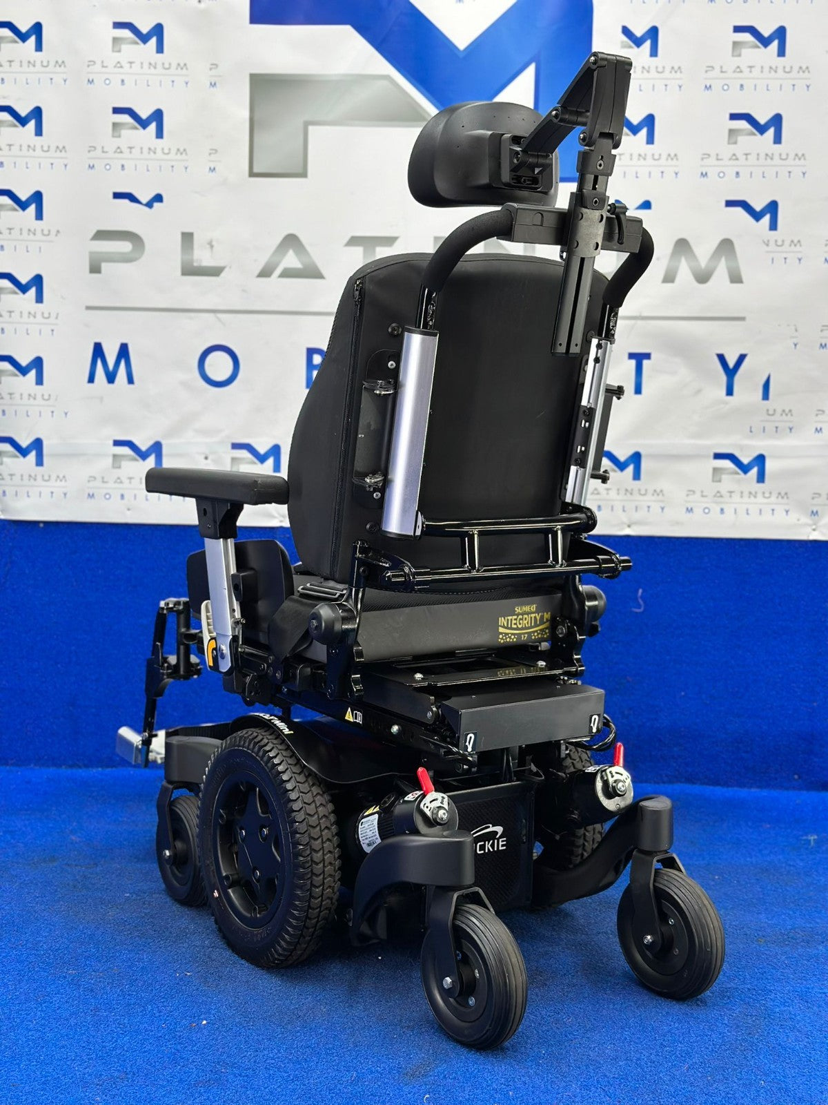 Quickie Q300M Mini Powerchair 4 mph Riser Electric Wheelchair by Sunrise (1706)