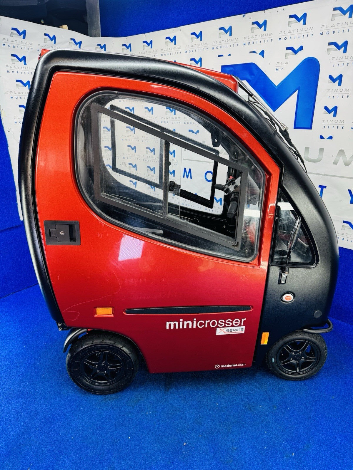 MINI CROSSER X1 CABIN CAR 8MPH ROAD LEGAL MOBILITY SCOOTER LARGE