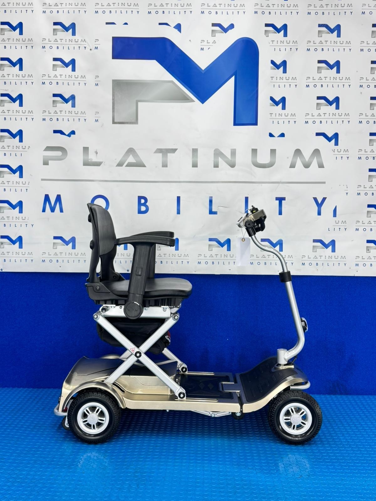 Kymco K-Lite FE Remote Mobility Scooter Auto Folding Lightweight 4 MPH 1898