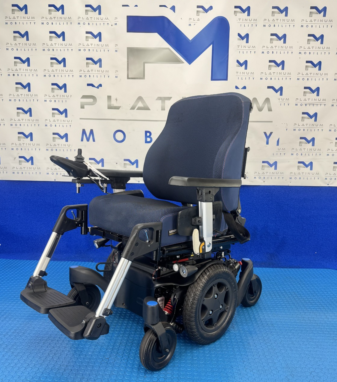 SUNRISE QUICKIE Q500M 6MPH ELECTRIC WHEELCHAIR RISER POWERCHAIR 2278
