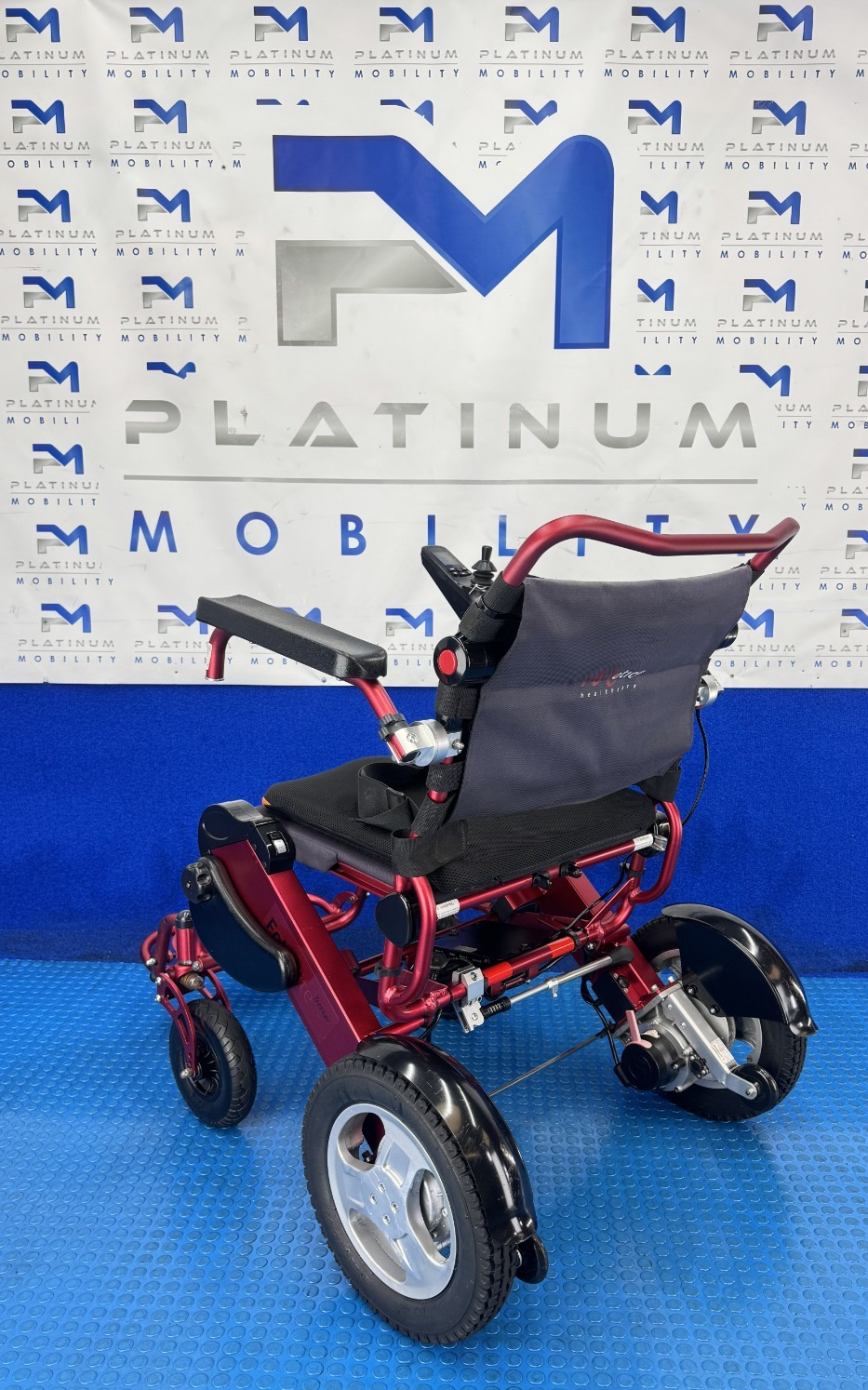 Foldalite Trekker Folding Mobility Chair 4 Mph Lithium Battery 2525