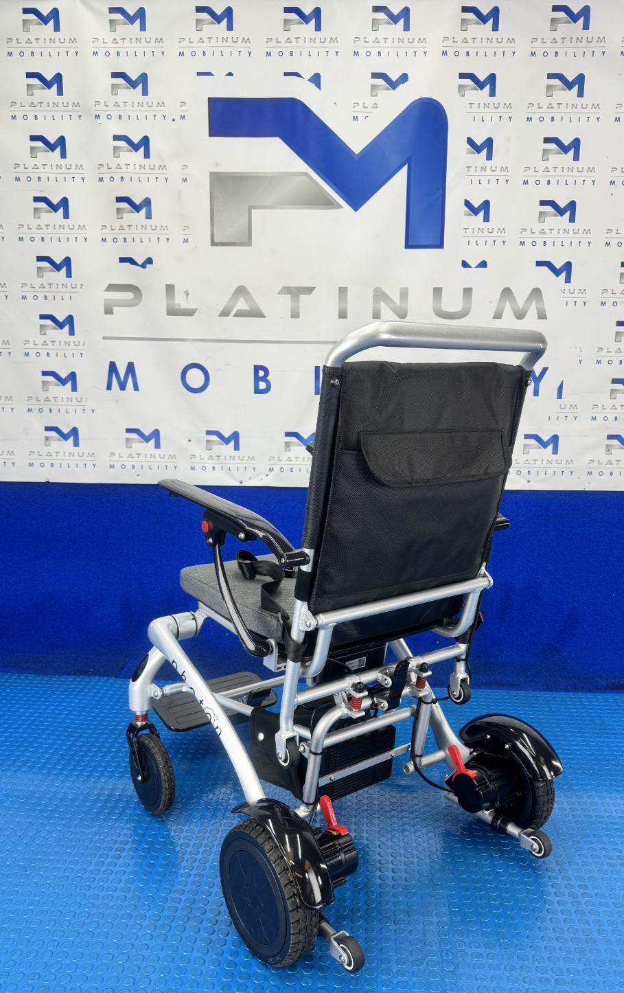 Motion Photon Ultra-Lightweight Folding Wheelchair 4mph 15.8kg 2565