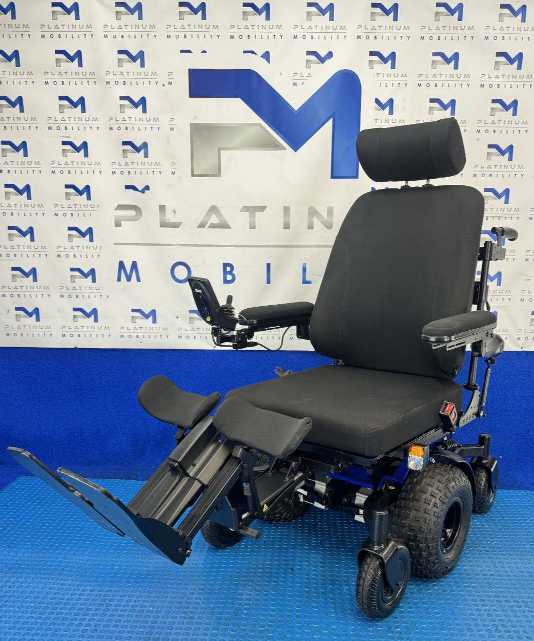 Magic Mobility Frontier V6 Wheelchair Rise, Tilt, Electric legs 6 Mph 2510