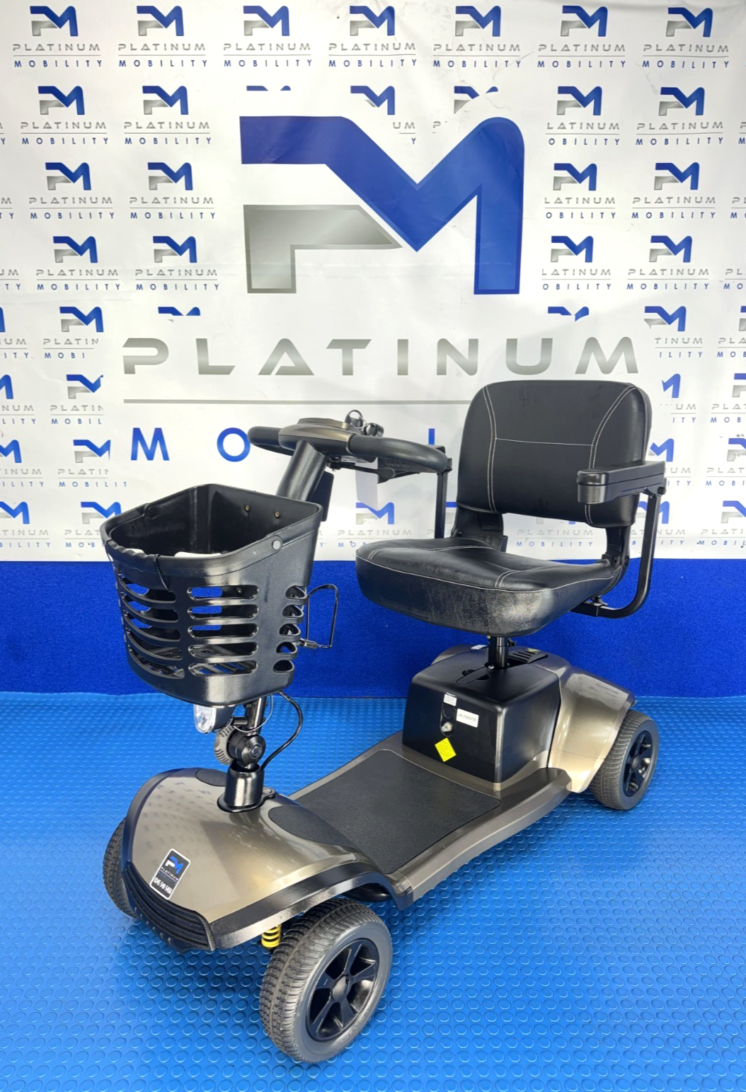 One Rehab Vantage Lightweight Mobility Scooter 4MPH Portable 4043