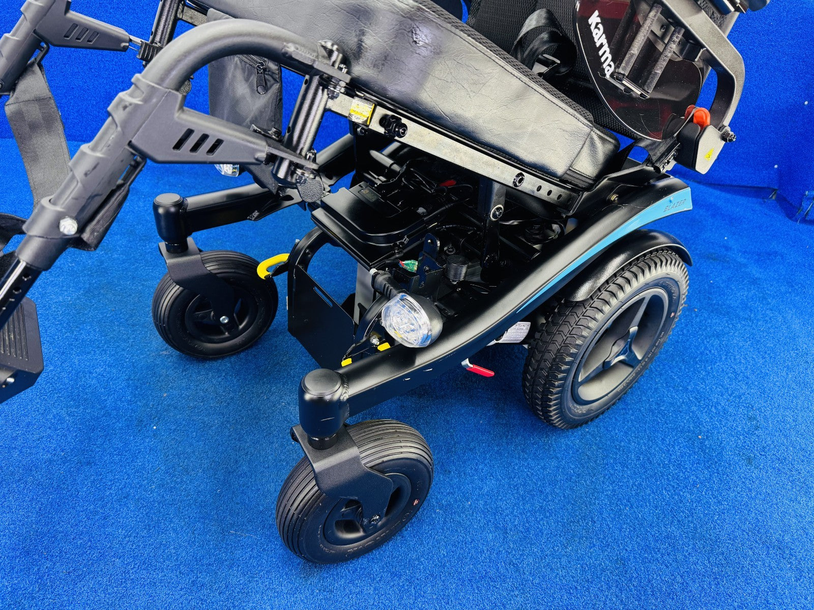 KARMA BLAZER 2 MOBILITY ELECTRIC WHEELCHAIR POWERCHAIR 6 MPH All Terrain 1670