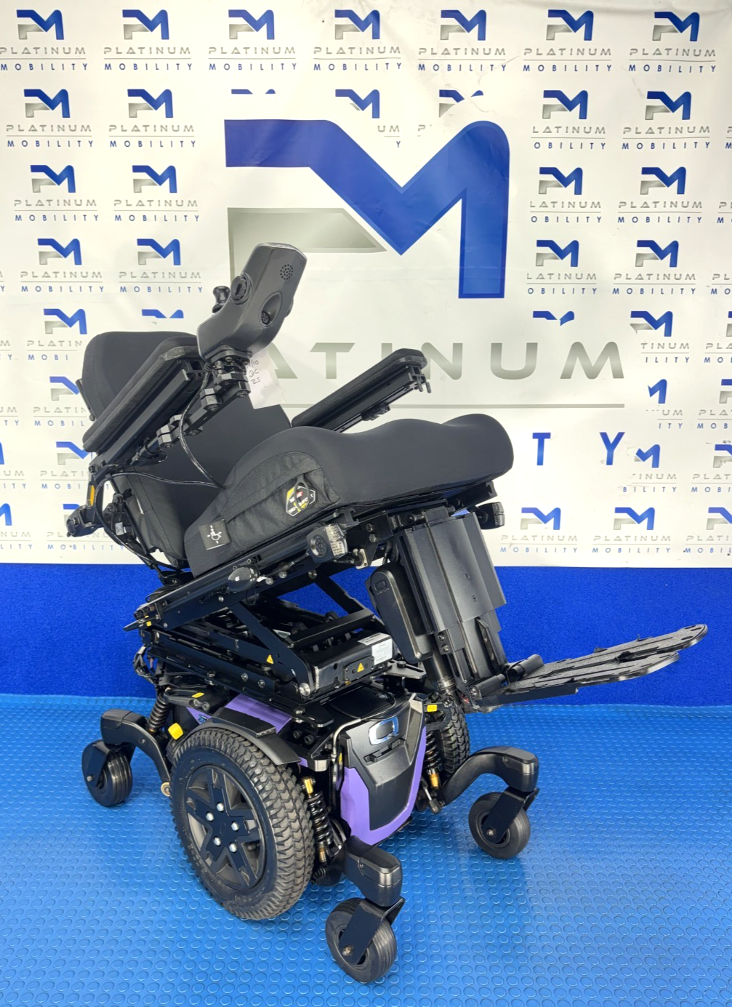 PRIDE QUANTUM EDGE 3 STRETTO 6 MPH ELECTRIC Rise, Tilt, Legs  POWERCHAIR 4066