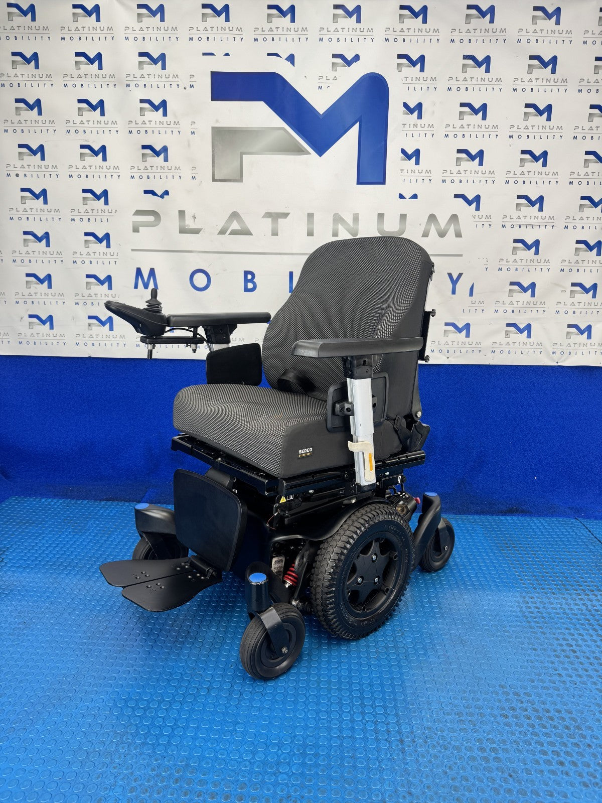 SUNRISE QUICKIE Q500M 6MPH ELECTRIC WHEELCHAIR RISER TILT POWERCHAIR 828