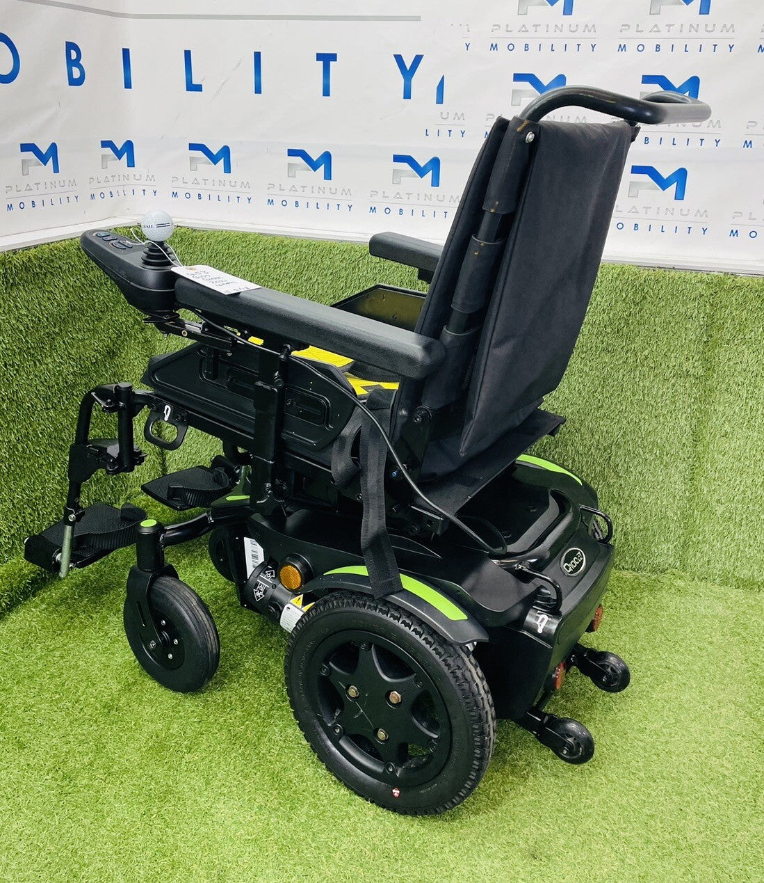 Powerchair Quickie Q100R Compact Indoor Outdoor Sunrise Medical Comfy Mid Wheel