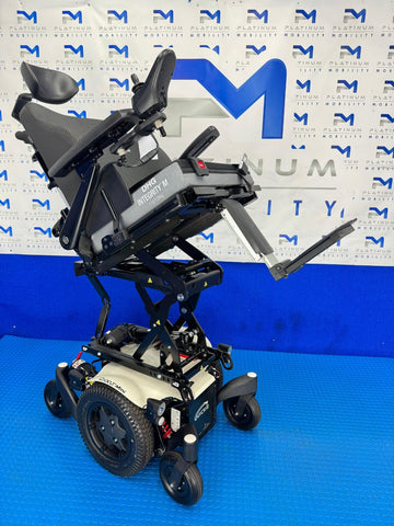 Sunrise Quickie Q300 M Mini Powerchair 6 mph Riser Electric Wheelchair 1960