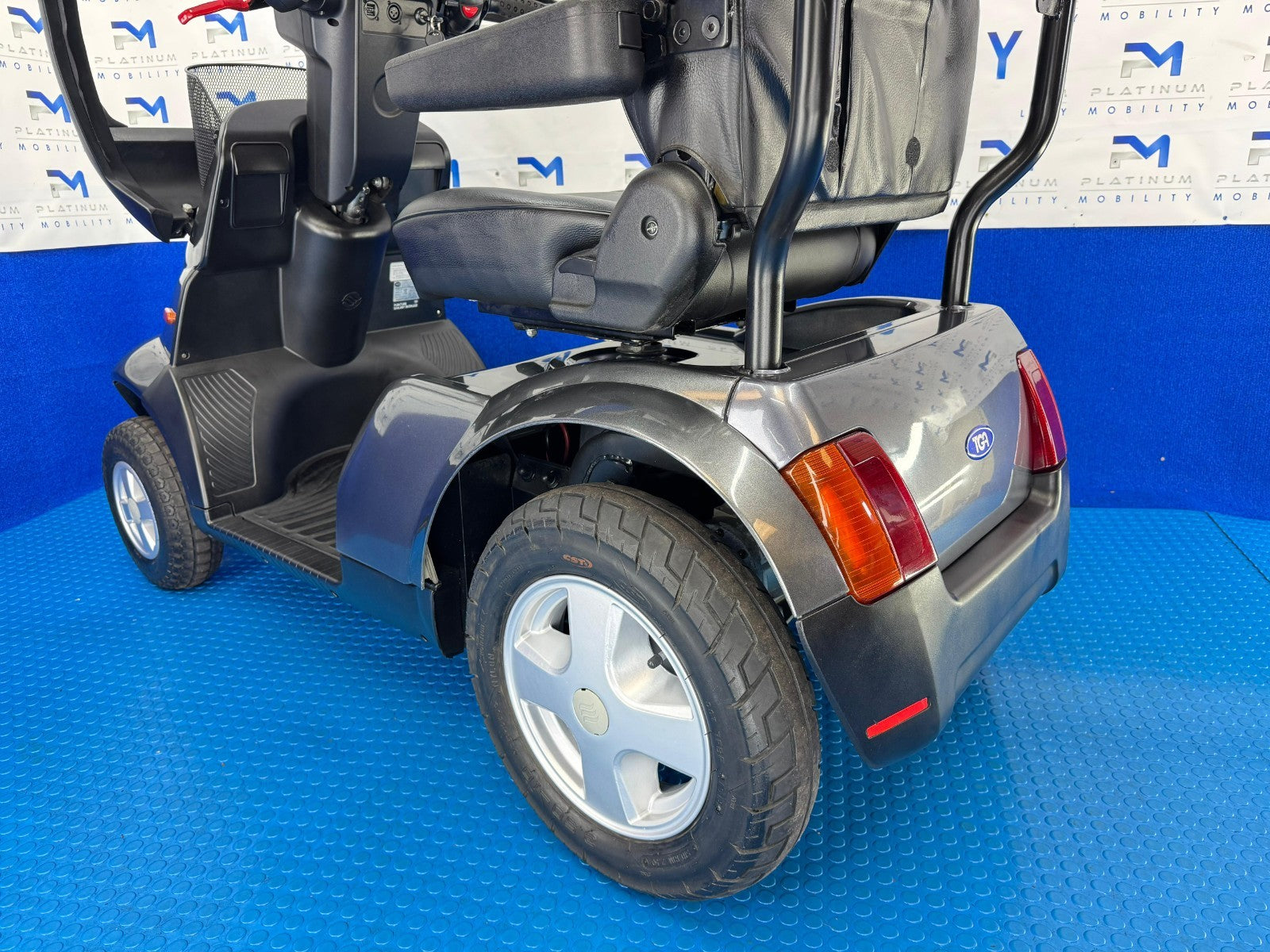 TGA Breeze S4 Canopy 8mph Road LARGE All Terrain Mobility Scooter Buggy 2103