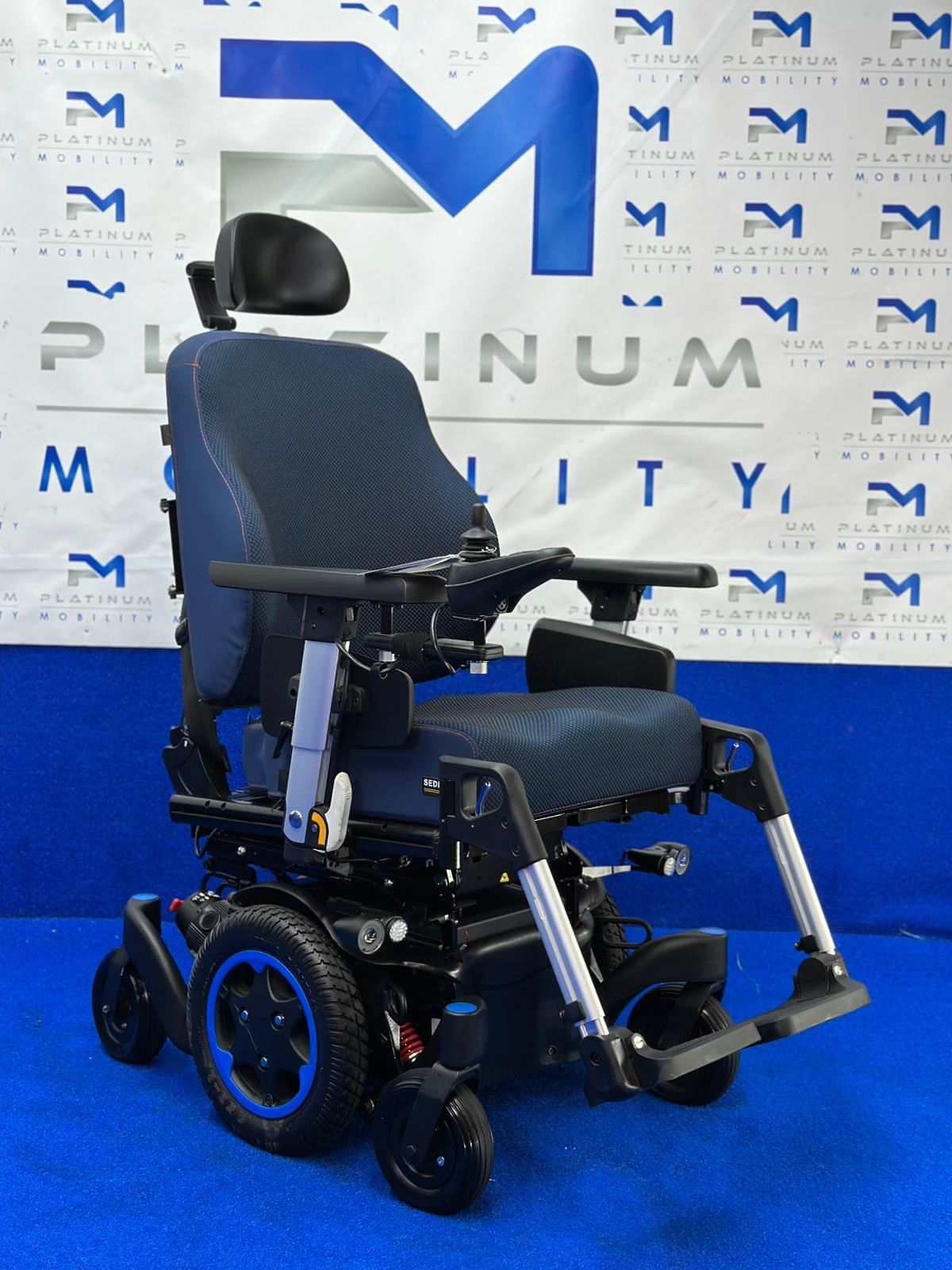 2024 Quickie Q500M Powerchair – 6mph Riser Electric Wheelchair by Sunrise 1645