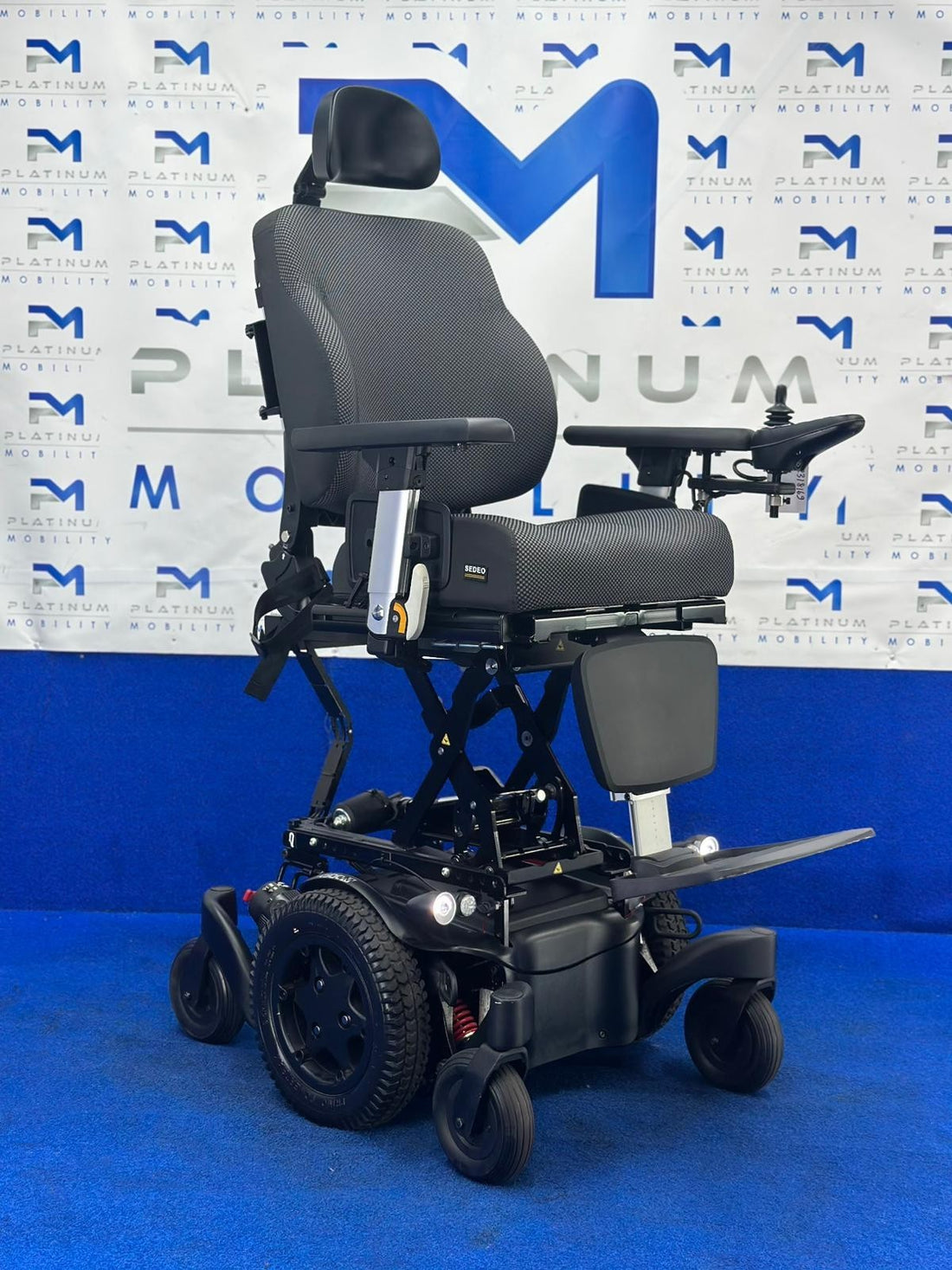 Quickie Q500 M Powerchair – 6mph Riser Electric Wheelchair by Sunrise 1722