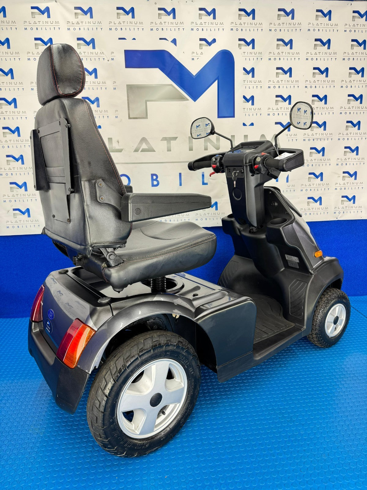 TGA Breeze S4 8MPH All Terrain Mobility Scooter Immaculate Condition 1789