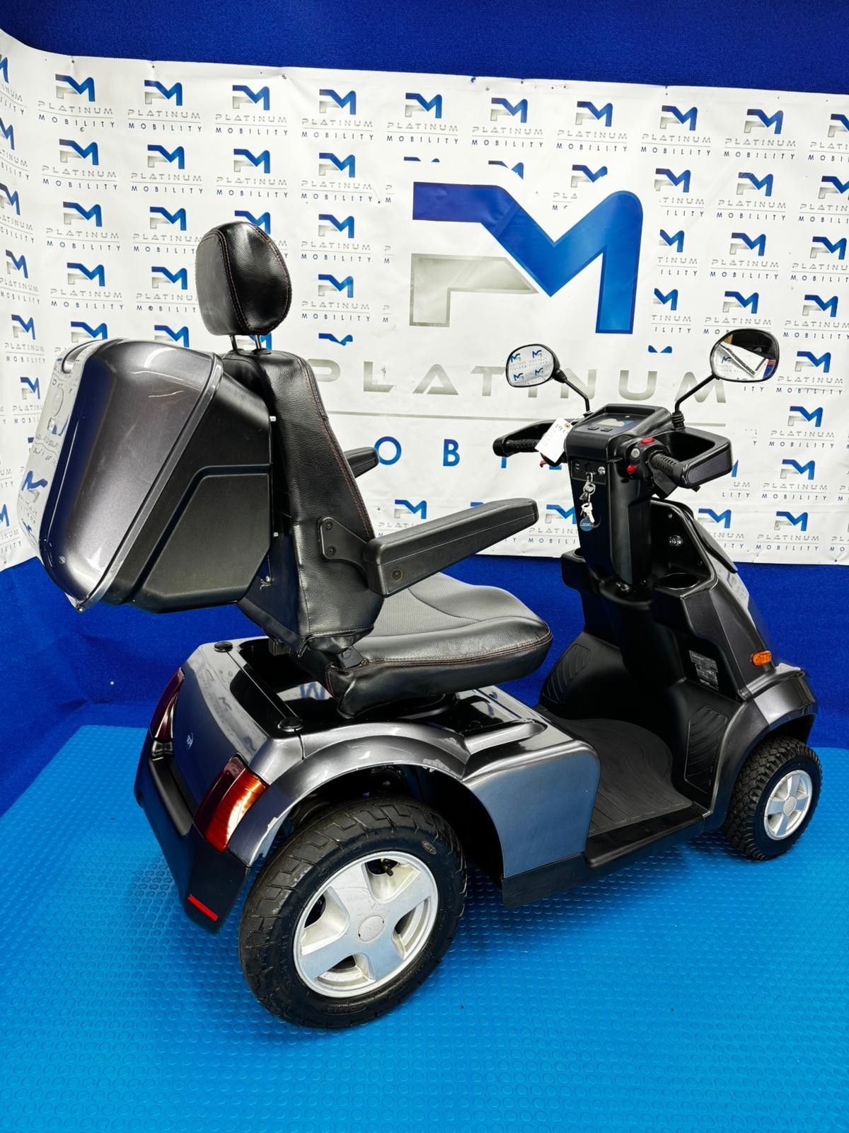 2022 TGA Breeze S4 8MPH All Terrain Mobility Scooter Great Condition 1915