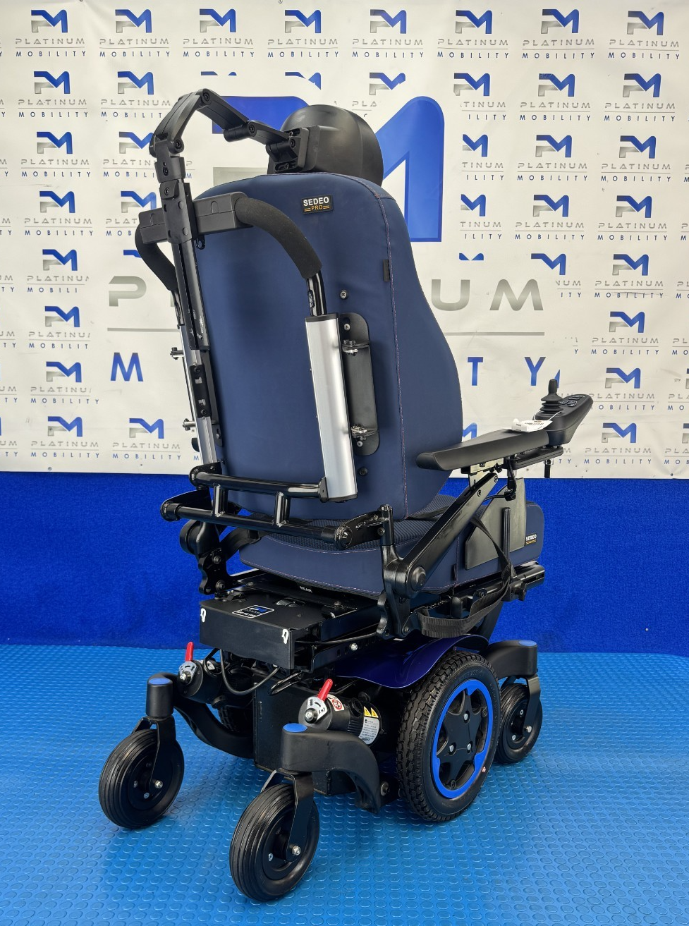 Sunrise Quickie Q300 Mini – 4mph Rise and Tilt Electric Wheelchair 2340