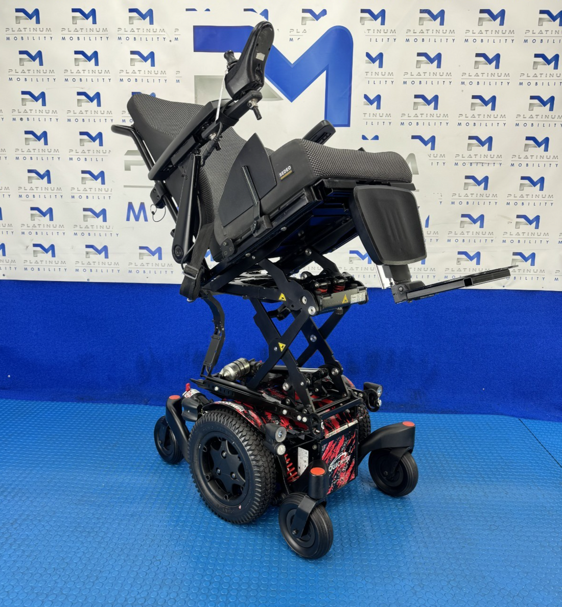 Sunrise Quickie Q300M Mini Powerchair 6 mph Riser Electric Wheelchair 1813