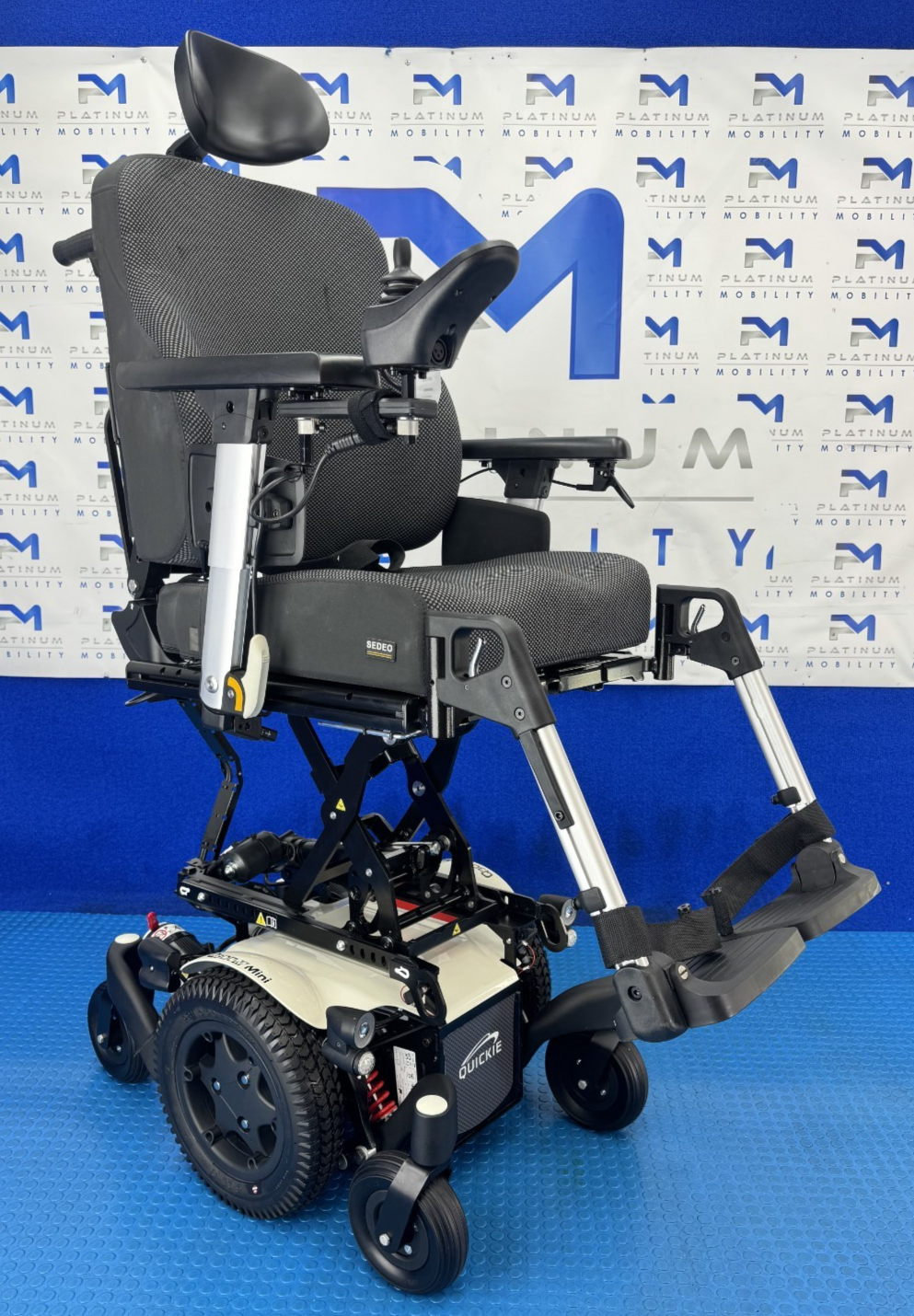 2025 Sunrise Quickie Q300M Powerchair 6 mph Riser, Tilt Electric Wheelchair 2789
